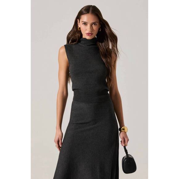 ASTR Sweaters - NEW ASTR deora sleeveless mockneck sweater in charcoal